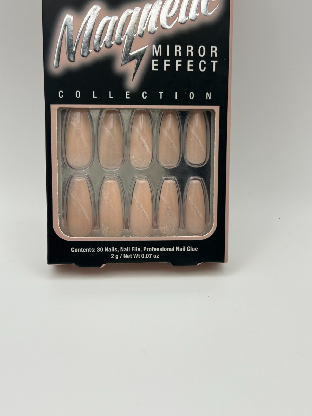 Salon Perfect Magnetic Mirror Effect Nails – 30pc Press On Set – Nude/Champagne