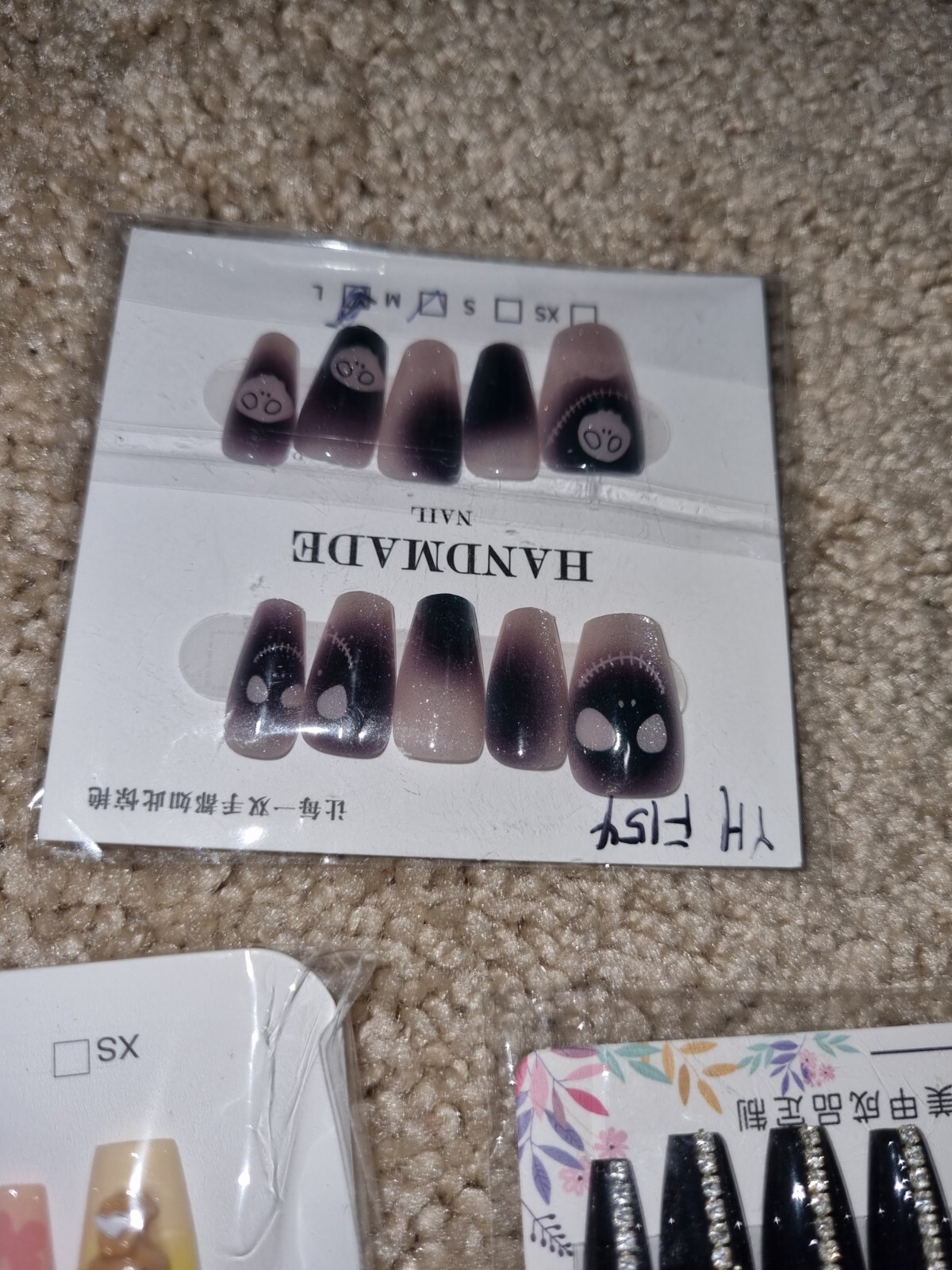 Bundle Of 22 Medium Size Press-on Nail Art Kit Hello Kitty Lotso Kuromi