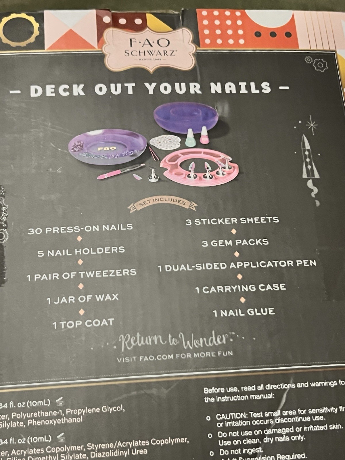 FAO SCHWARZ Street Chic Nails ~ New & Sealed ~ 47 PCS ~ Girls Press On Nails 8+