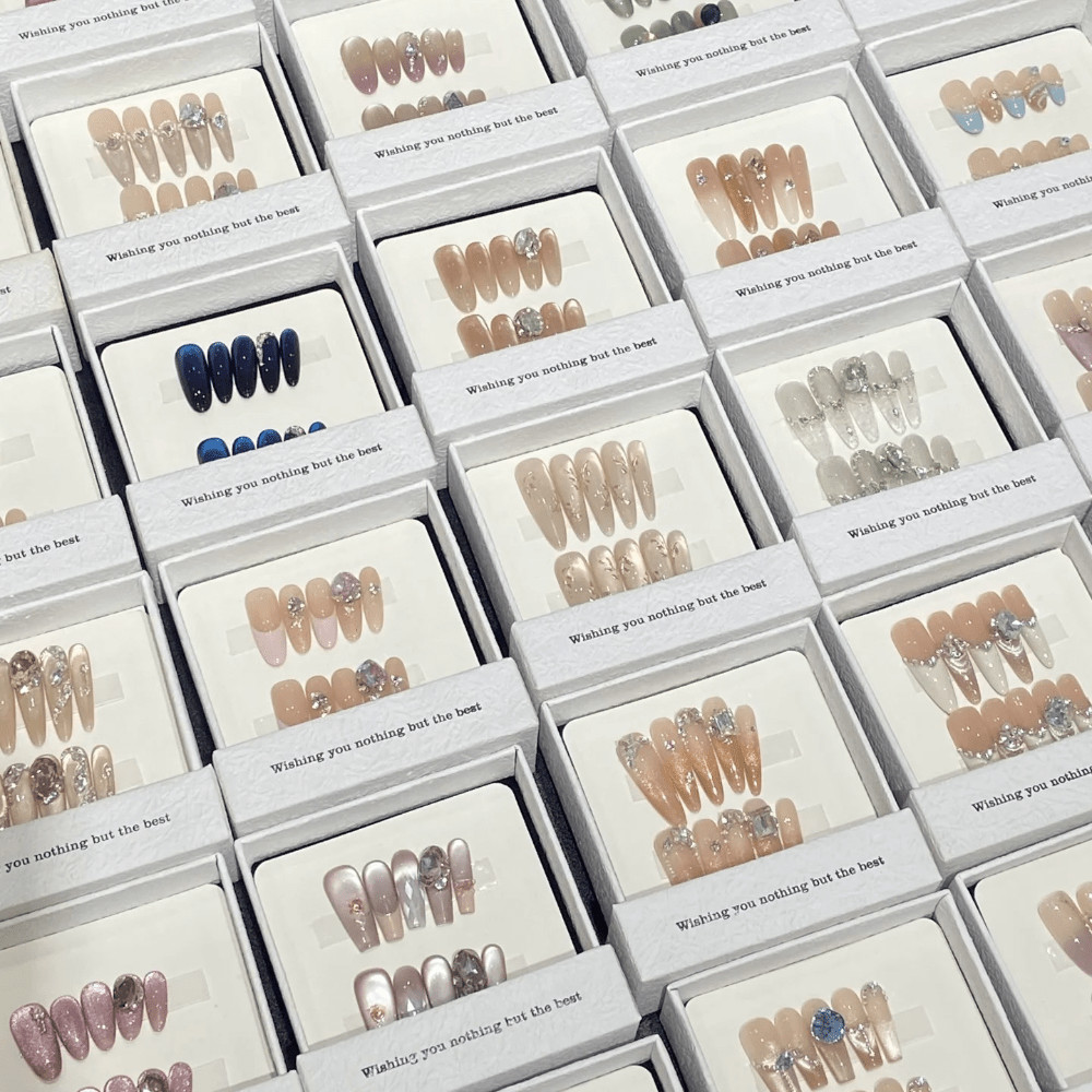 10pcs (1 Pack) High-Quality Nail Art Mystery Box Premium Press-On Nails Gift Set