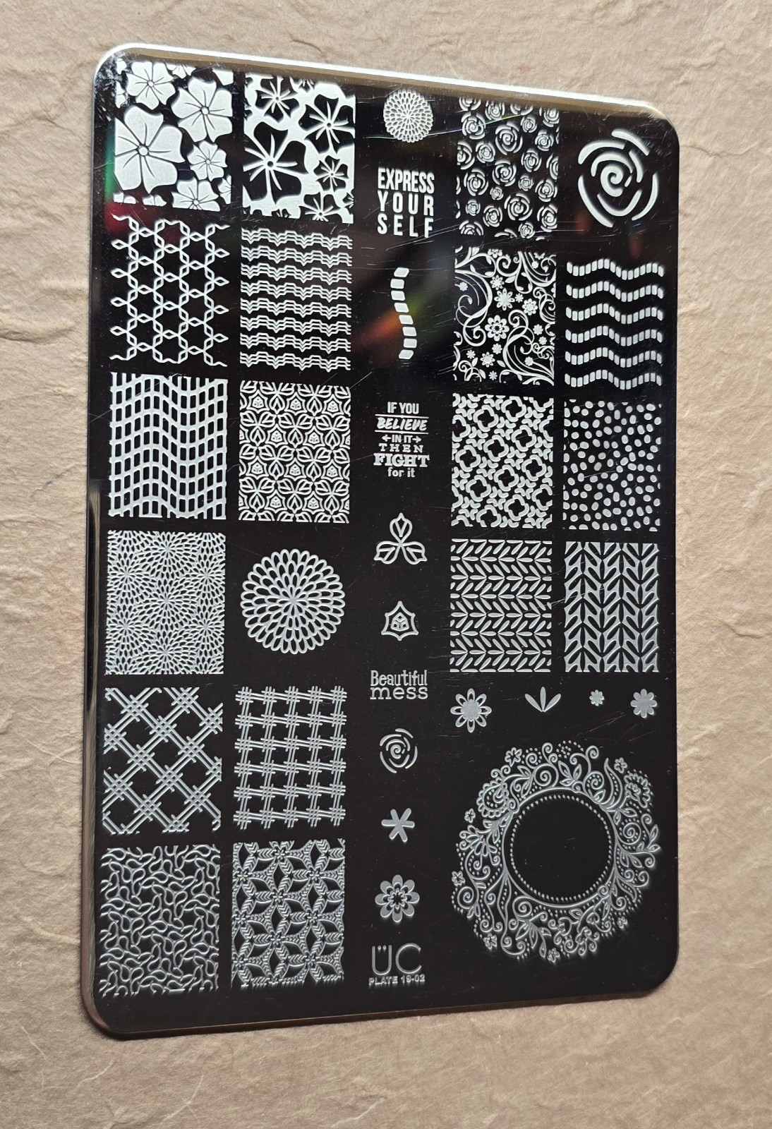 UBER CHIC UC 19-02 Nail Stamp Plate UberChic Floral Flower Modern Pattern