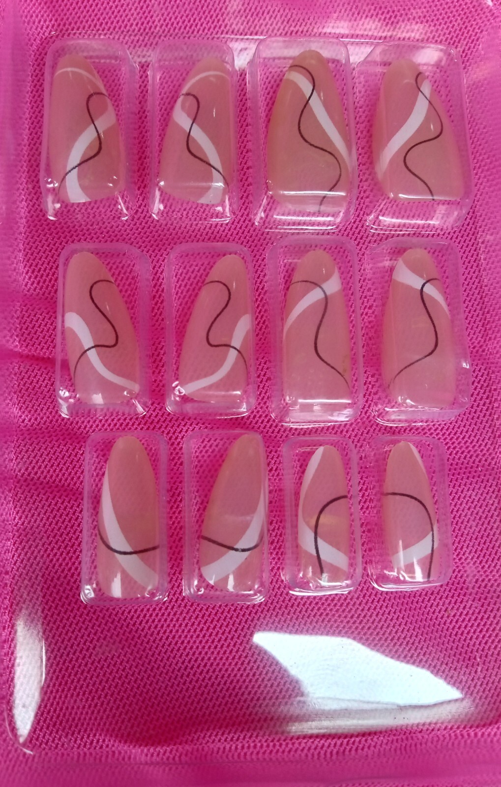My Petite Boutique – Press On Nails 001