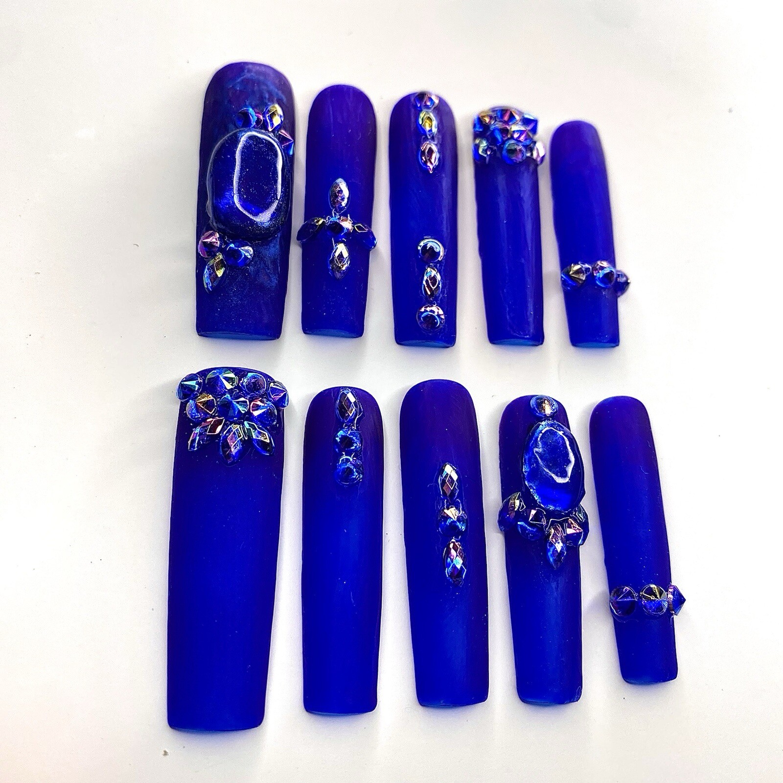 10 Pcs MEDIUM Personally Styled Press on Nails 15468