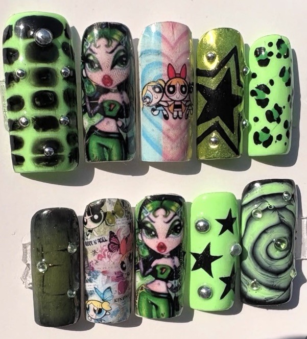Green BUTTERCUP Black Square Long Press-On Nails Set (size L)