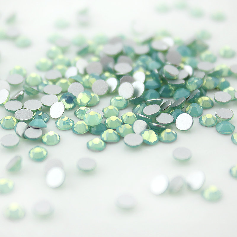 520 pcs Mix Size Opal Crystal Nail Art Rhinestones 3D Flatback Nails Decorations