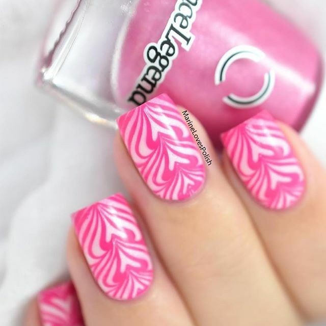 B002 Water Marble to Perfection Stamping Plate For Stamped Nail Art Design