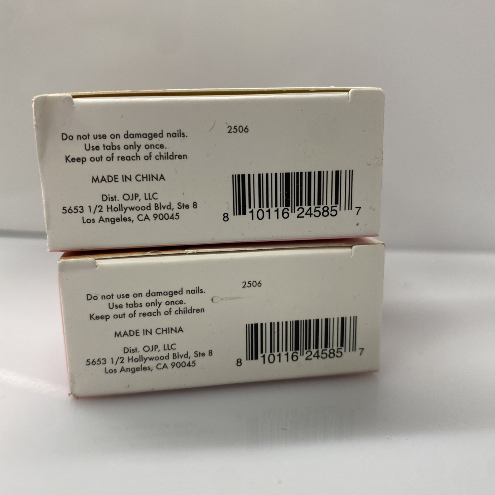 2X Olive & June Super Stick Mani Press-Ons Short Round LOLLIPOP Cherry Red 32 CT