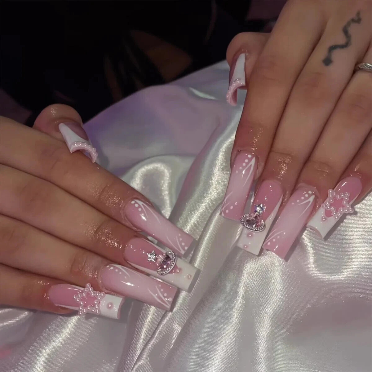 24Pcs Extra Long Square Fake Nail with Glue 3D Little Bear Bow Design False Nail