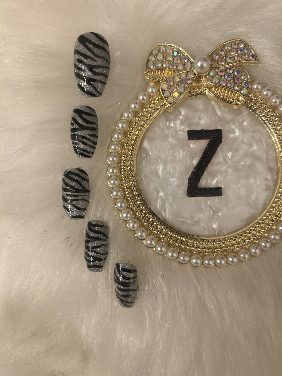 Z NAILZ! Gorgeous Set Of Black/Silver Zebra Stripe M Coffin Press On Nails