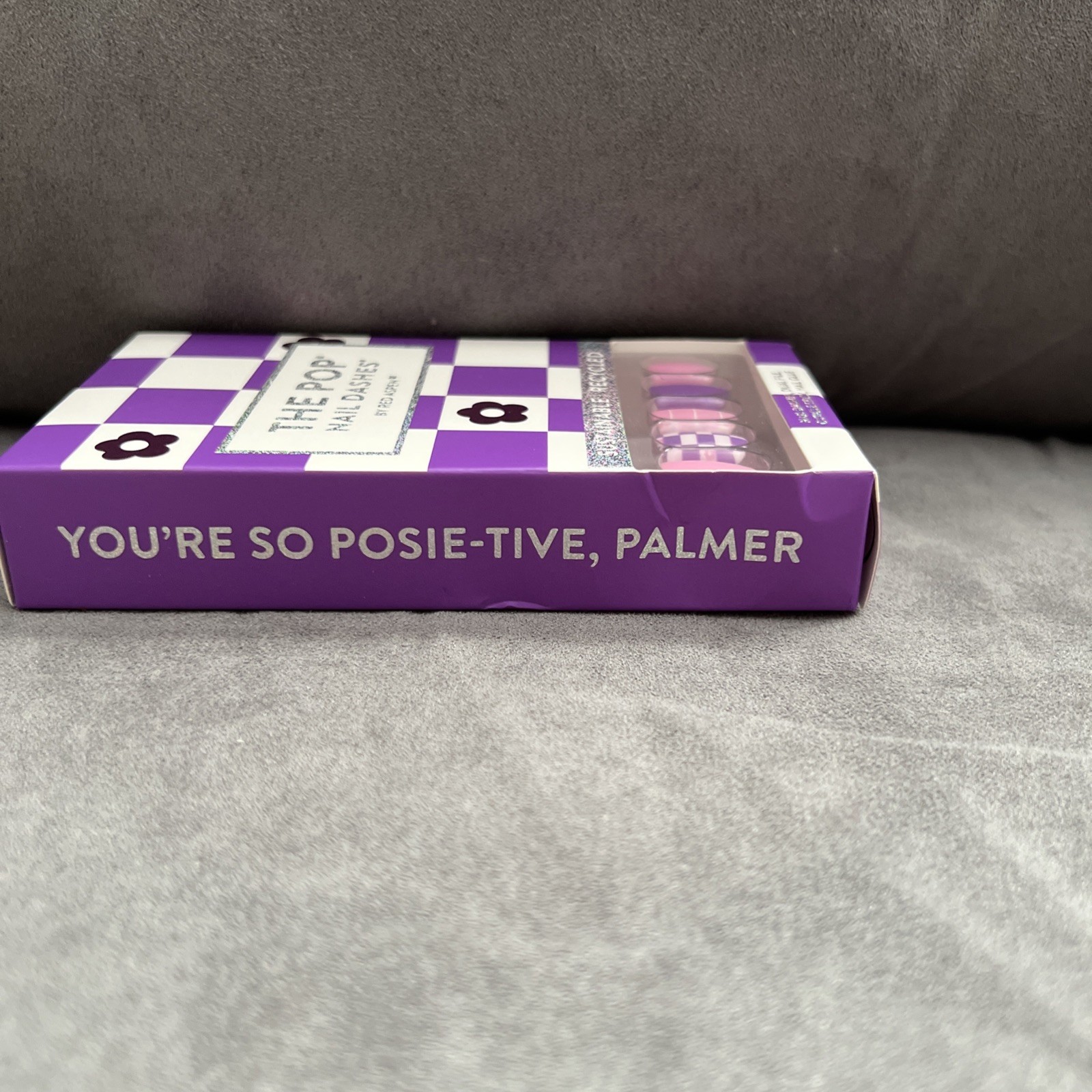 Red Aspen Press On Nails, Short Square, You’re So Posie-tive, Palmer Design B6y