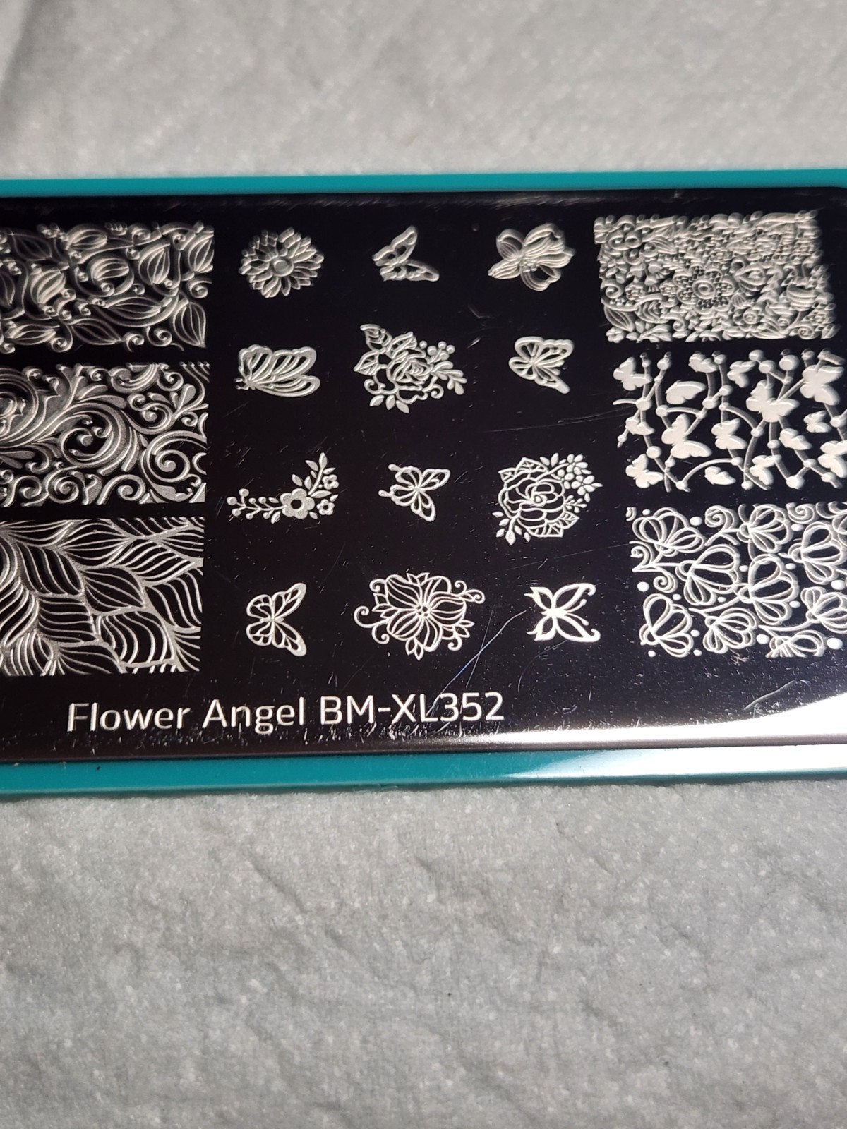 Maniology Nail Stamping Plate Flower Angel BM-XL352