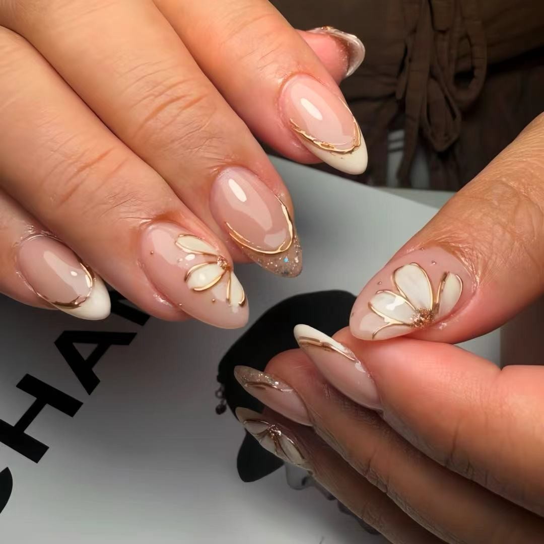 Elegant 3D French Floral Press On Nails 24pcs Shiny Ins Style