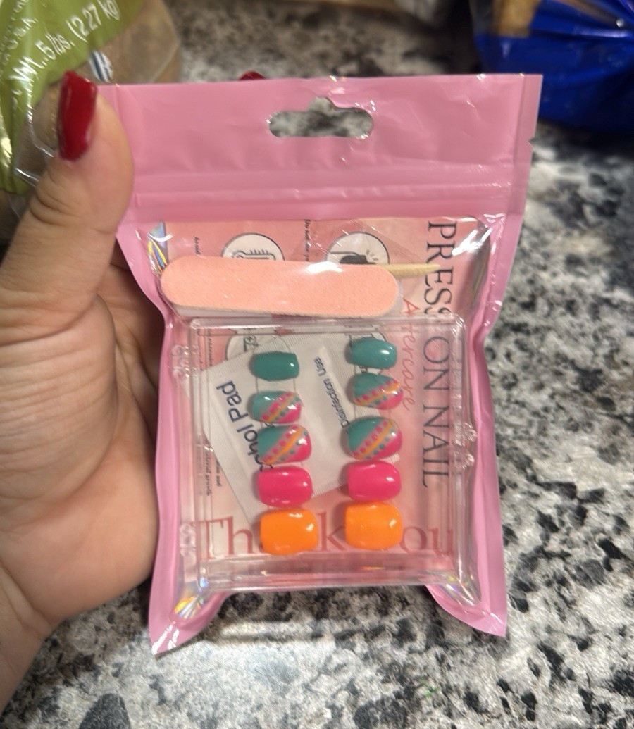 Short Square Press-On Nails Pre-Designed Colorful Set Green Pink Orange