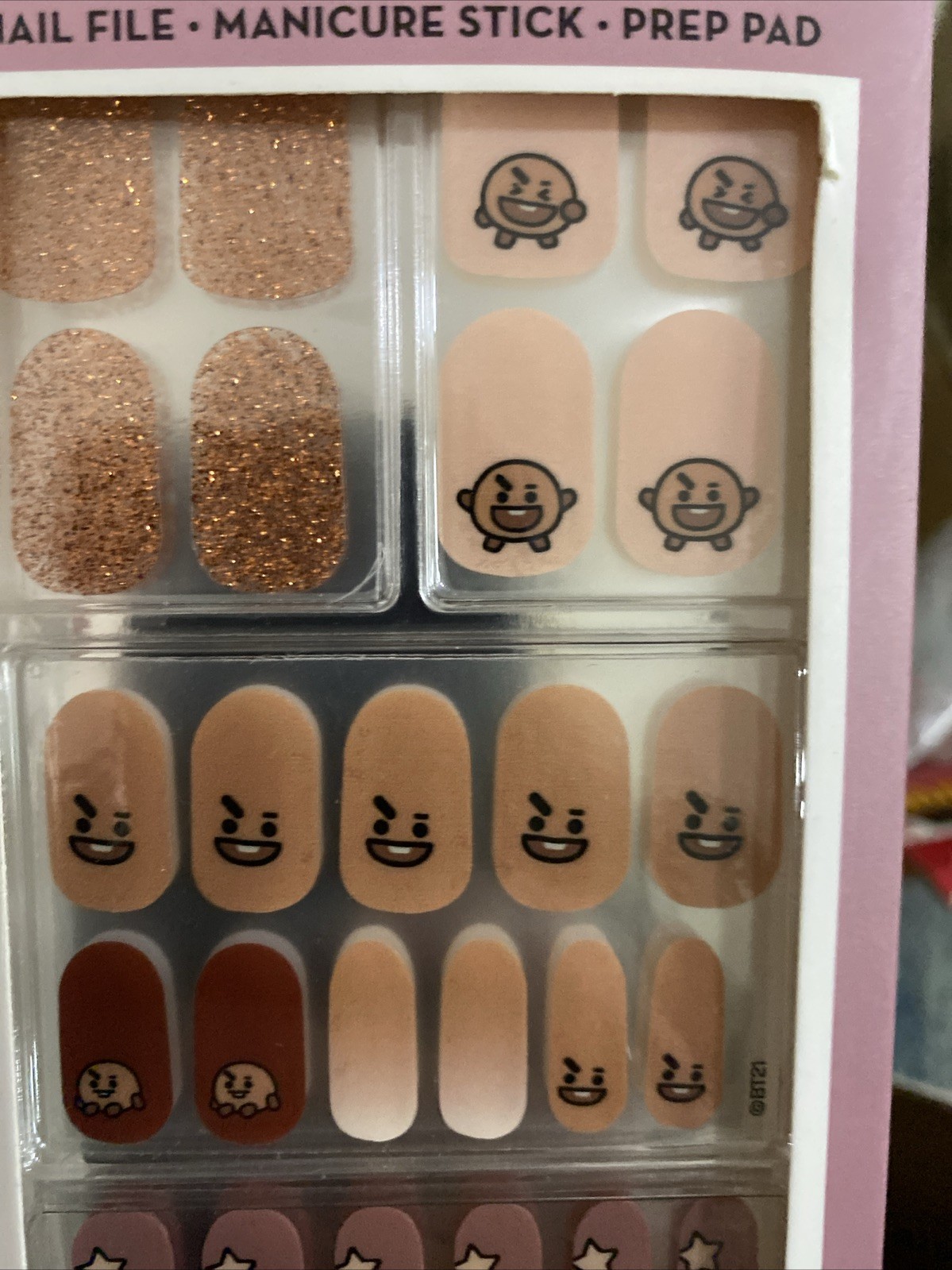 The Creme Shop BT21 Gel Nail Strip Kit – Set of 35 Shooky Cocoa Cutie BGNS7638