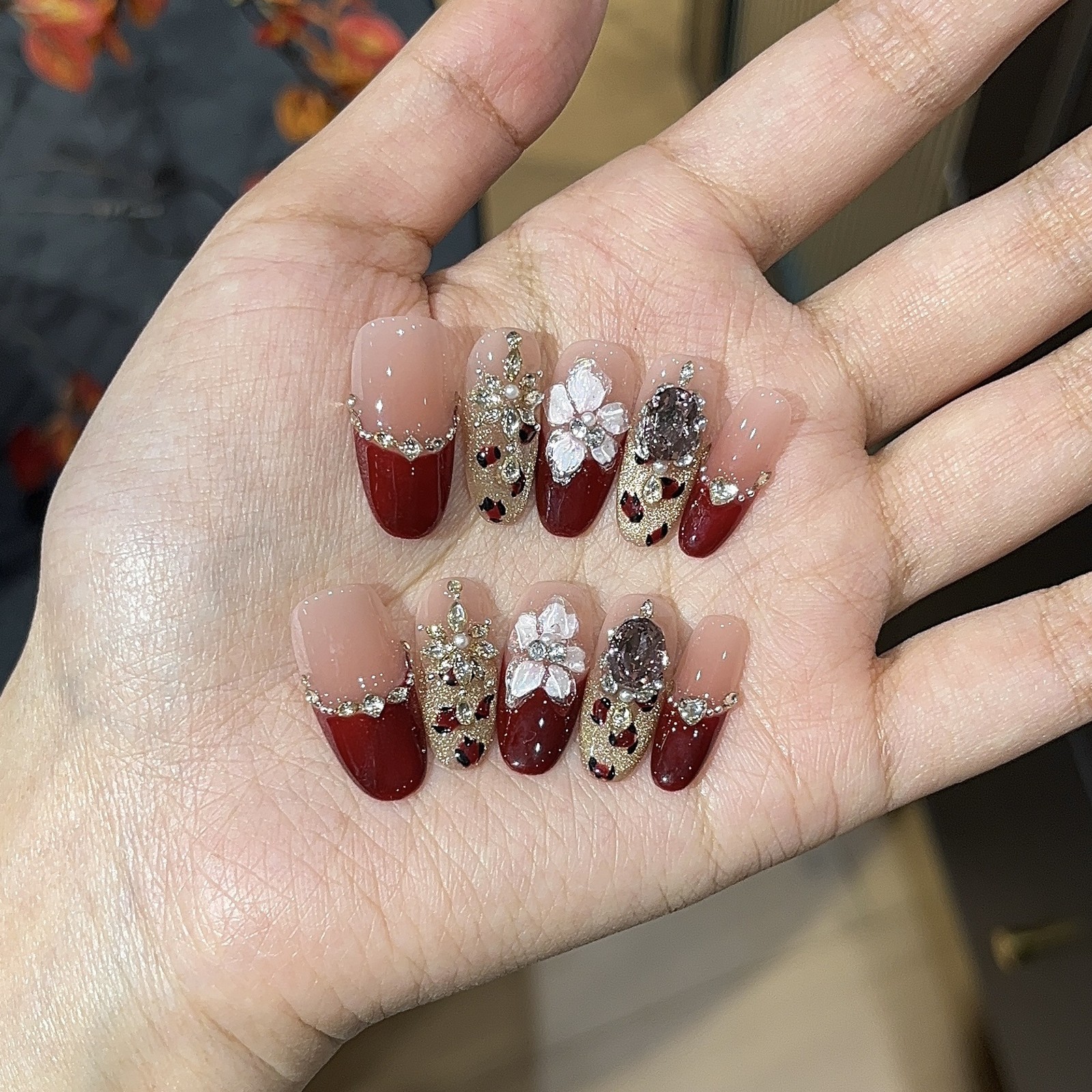10Pcs Handmade Wine Red Leopard Cat Eye Nails Rhinestone Party Look