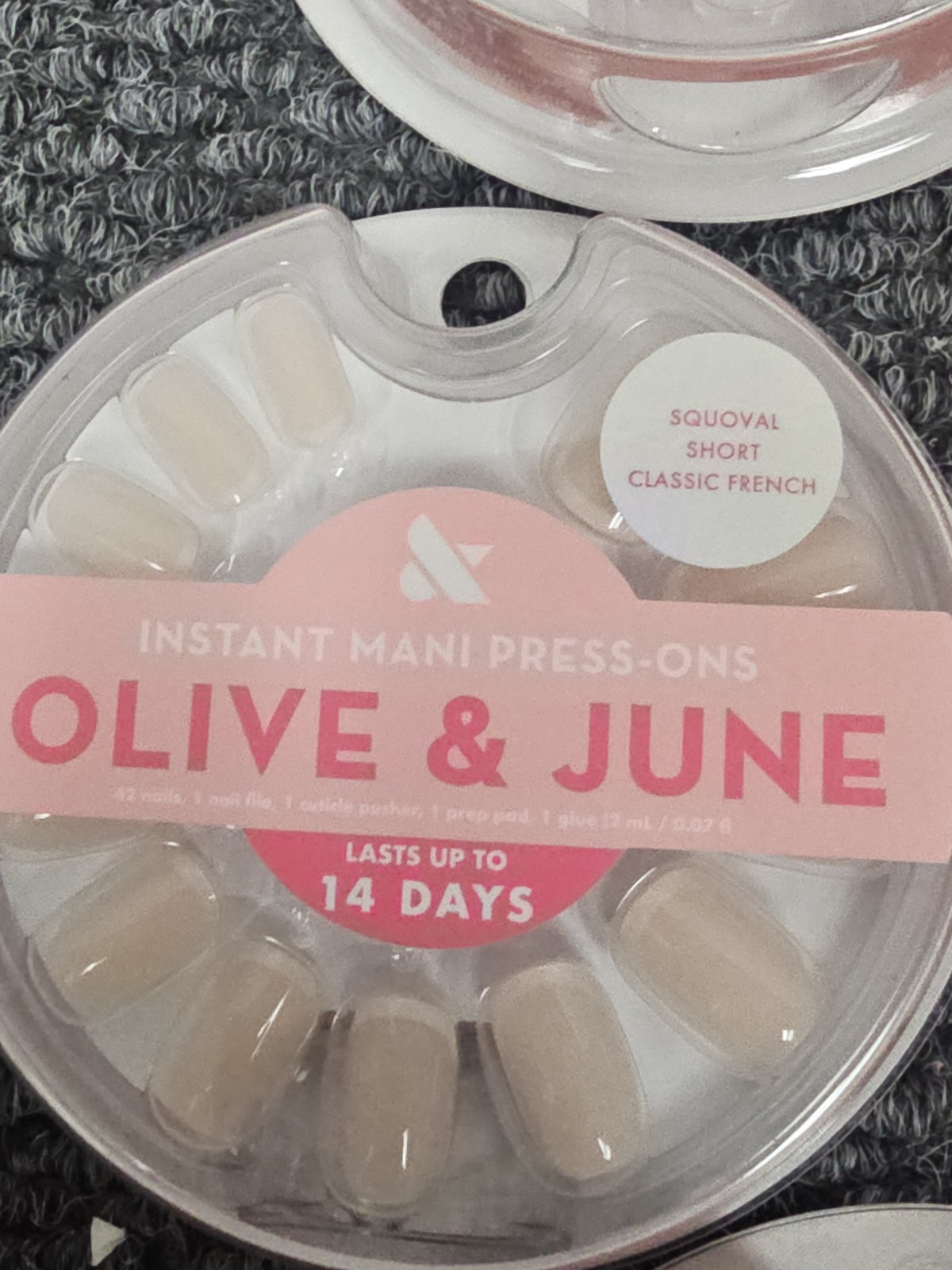 Lot of 10, Assorted Olive & June Mani Press on Nails – check pics for assortment