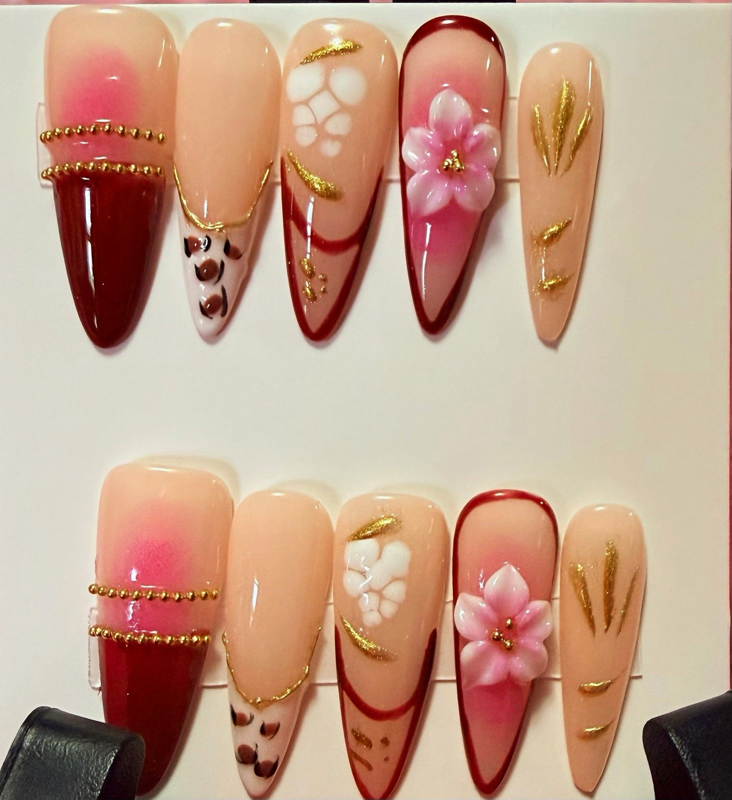 Pink/Nude/Burgundy/Gold/White 3D Floral Almond Press-On Nails, Long size small