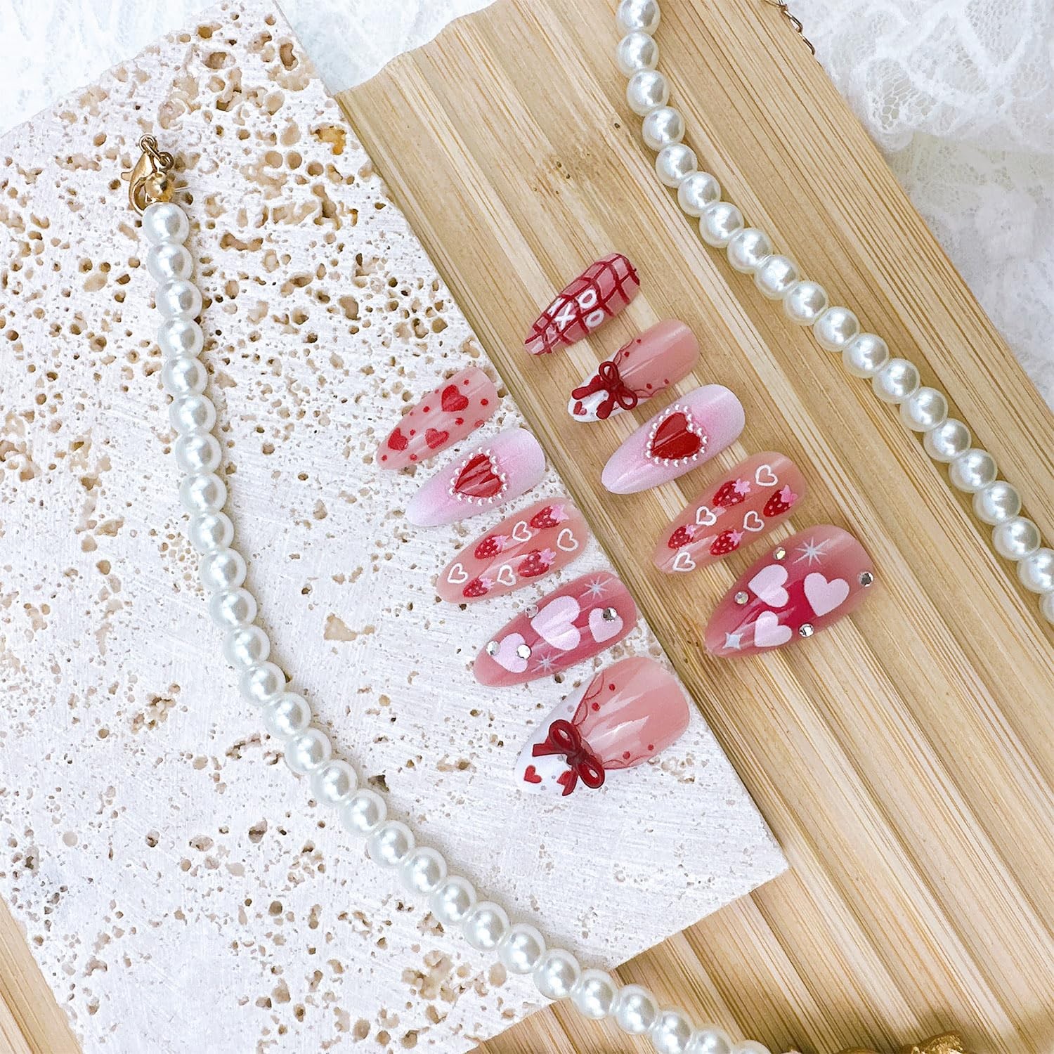 24pcs Valentines Press on Nails Medium Almond Fake Nails with Bow Heart Straw…