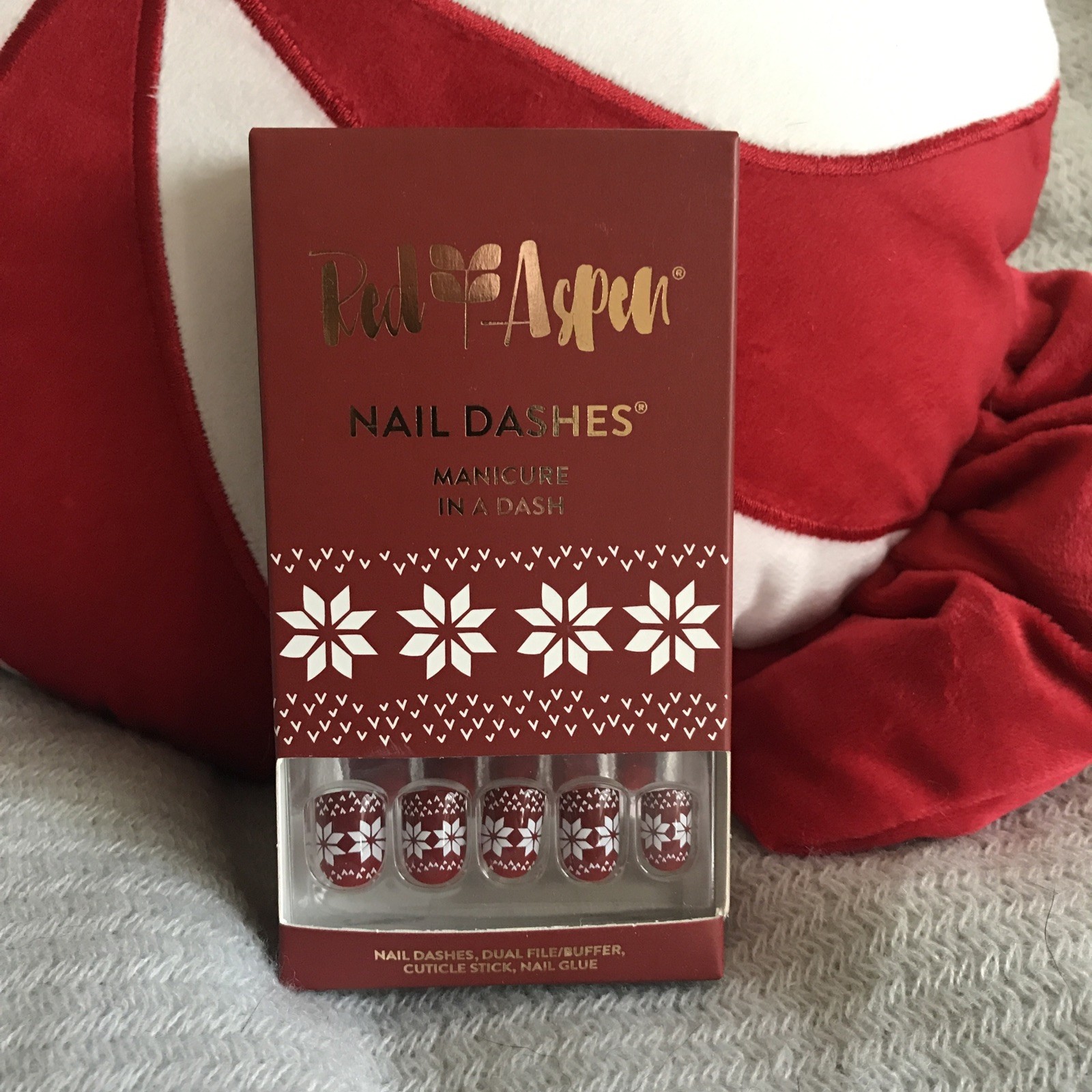 Dark Red & White Winter Sweater Print, Short, Square, Winter Press On Nails