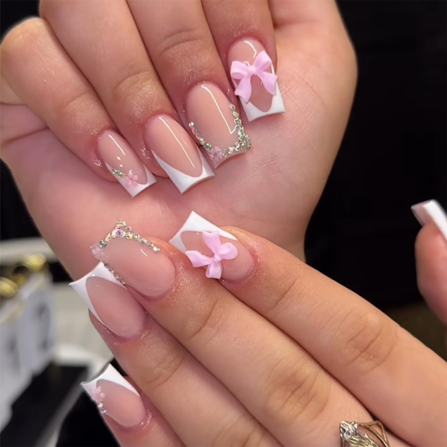 24pcs White French Tip Press on Nails Short Square Fake Nails Rhinestones Ful…