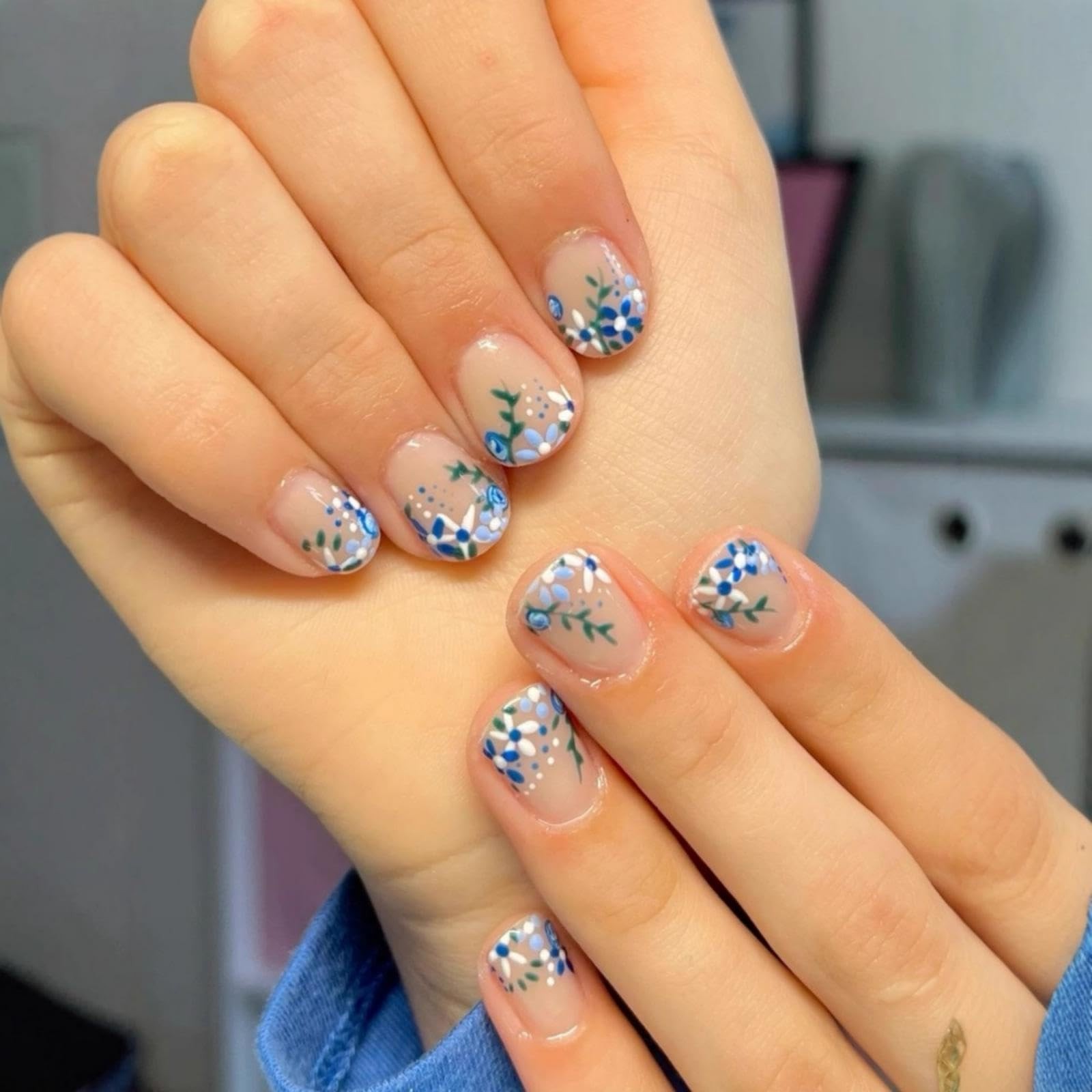 Flower Press on Nails Short Square Fake Nails with Blue Floral Design Glossy …