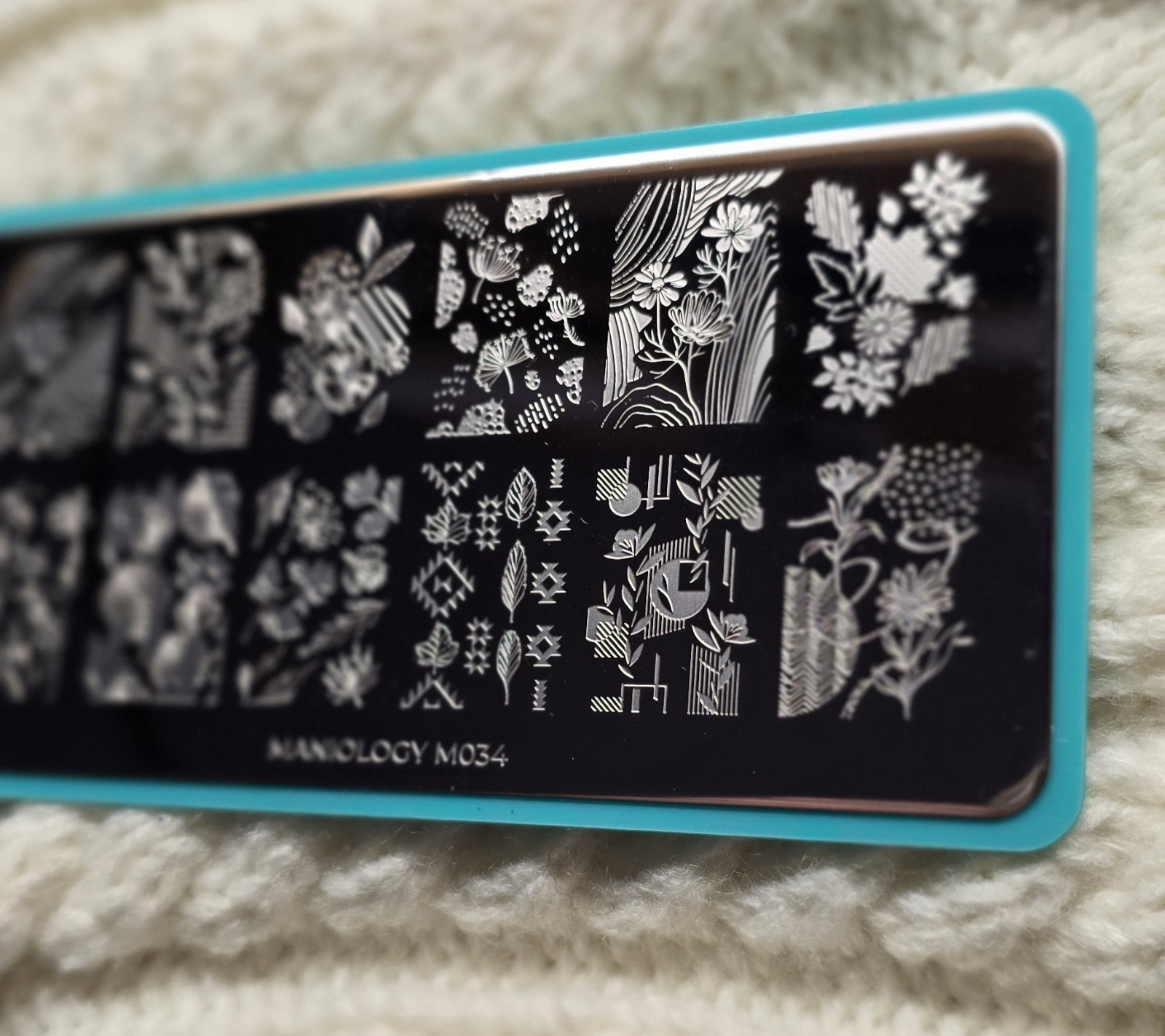 HTF Maniology M034 Nail Stamp Plate Mani X Me Nov 2018 Floral Leaf Abstract RARE