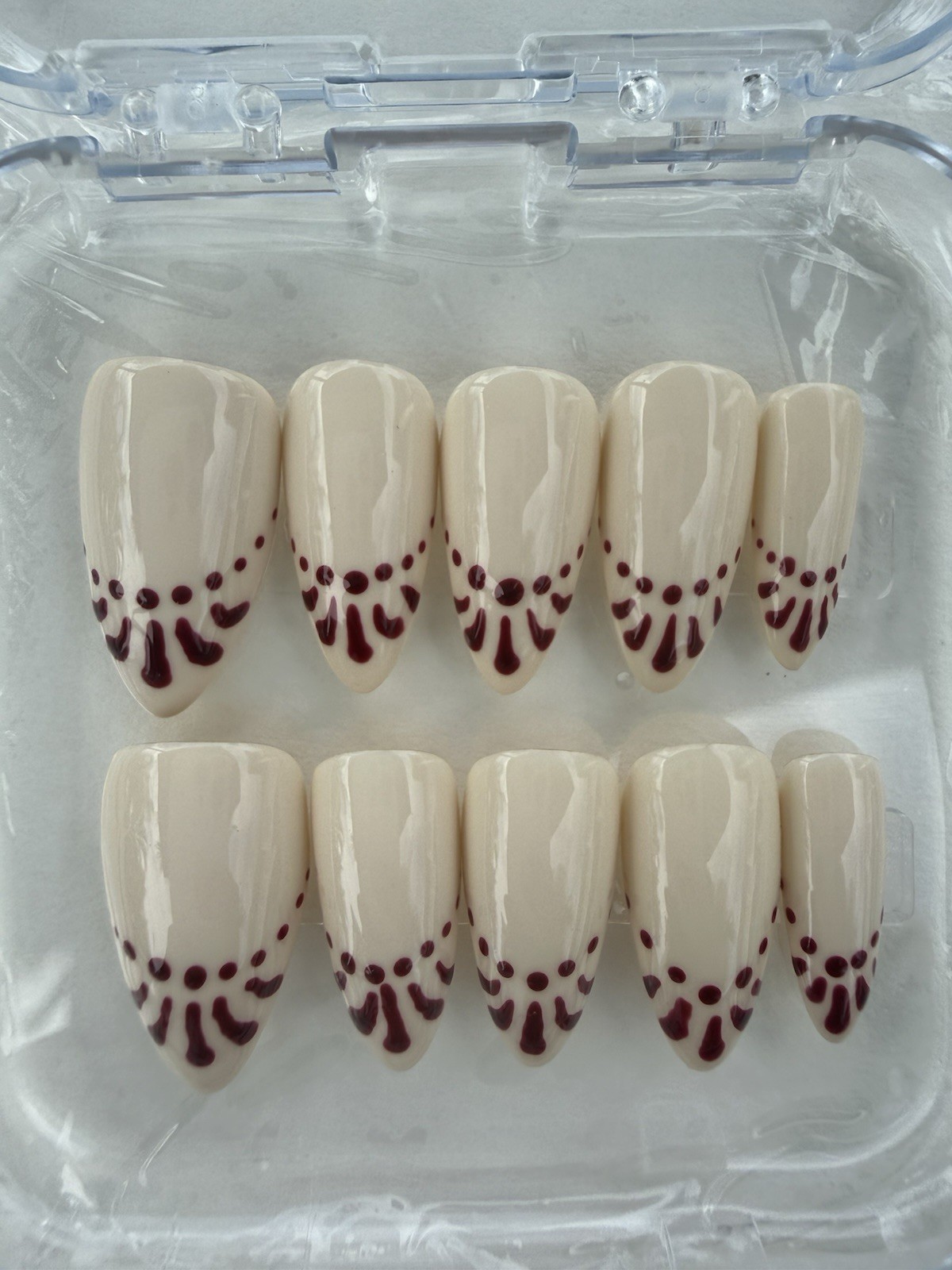 Press On Nails Handmade Apres Short Almond With Beige And Dark Red Design Size M