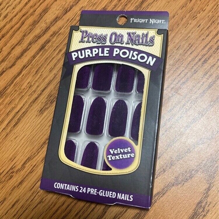 FRIGHT NIGHT BLACK VELVET – Purple Press on Nails HALLOWEEN
