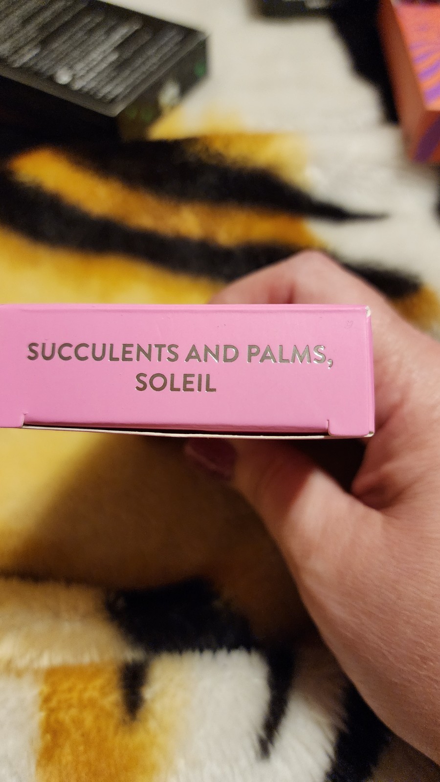 Red Aspen Nail Dashes Succulents and Palms Soleil Medium Round