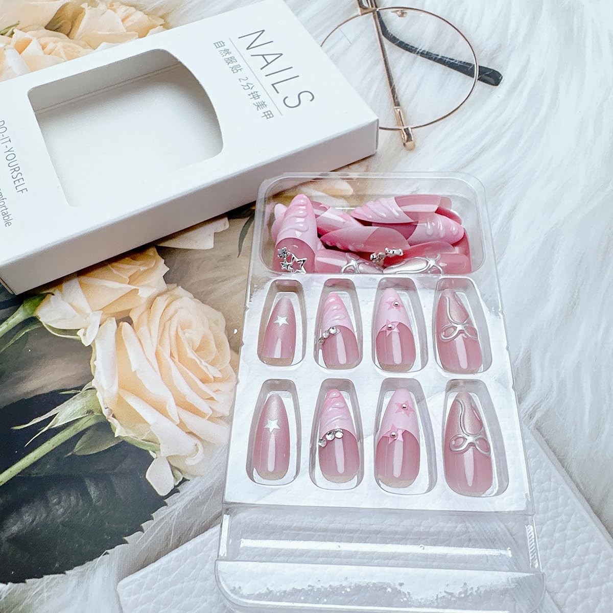 24Pcs Pink French Tip Press on Nails Medium Almond Fake Nails with Rhinestone…