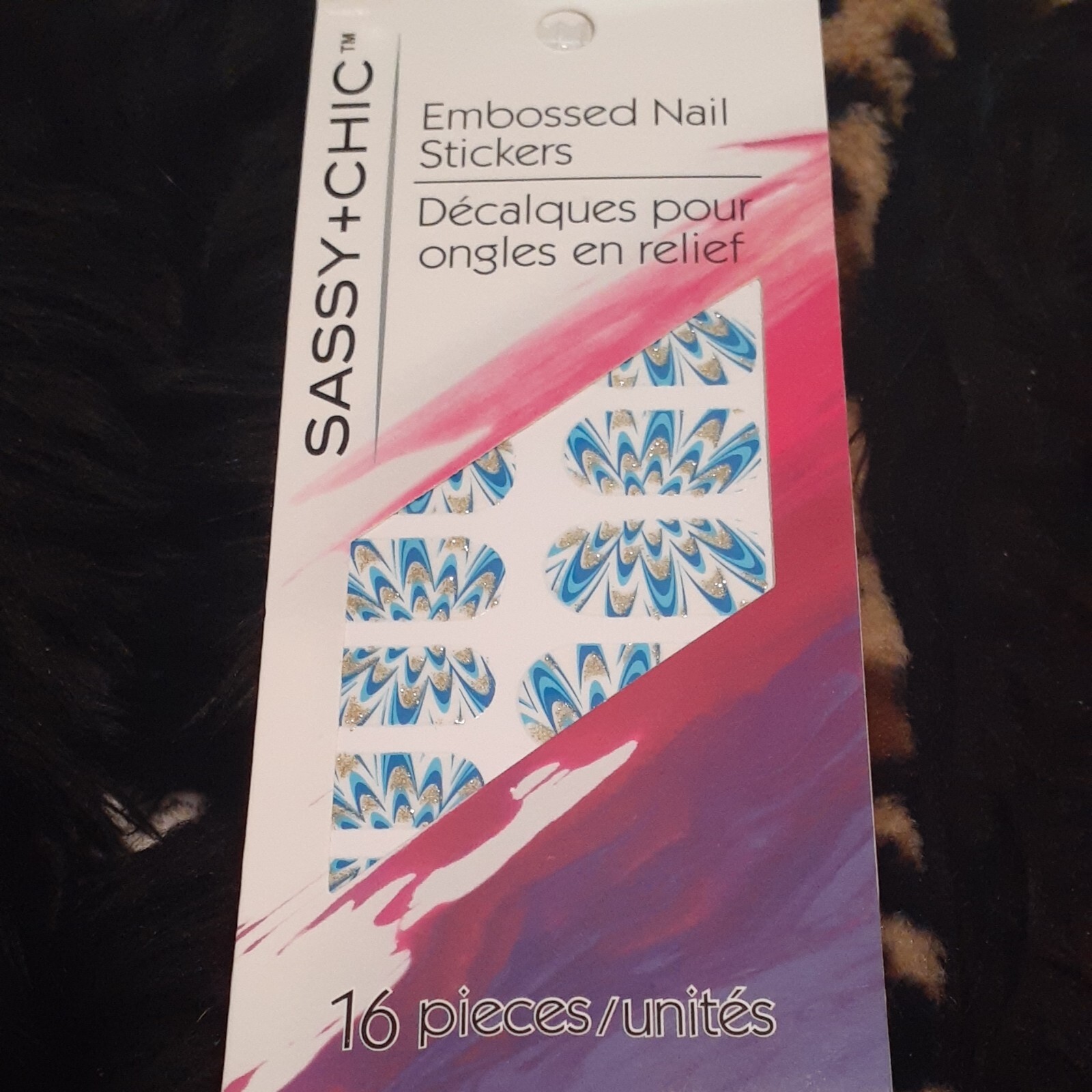 SASSY+CHIC 16 Fashion Nail Stickers White, Blue & Gold Water Marble Swirl Print