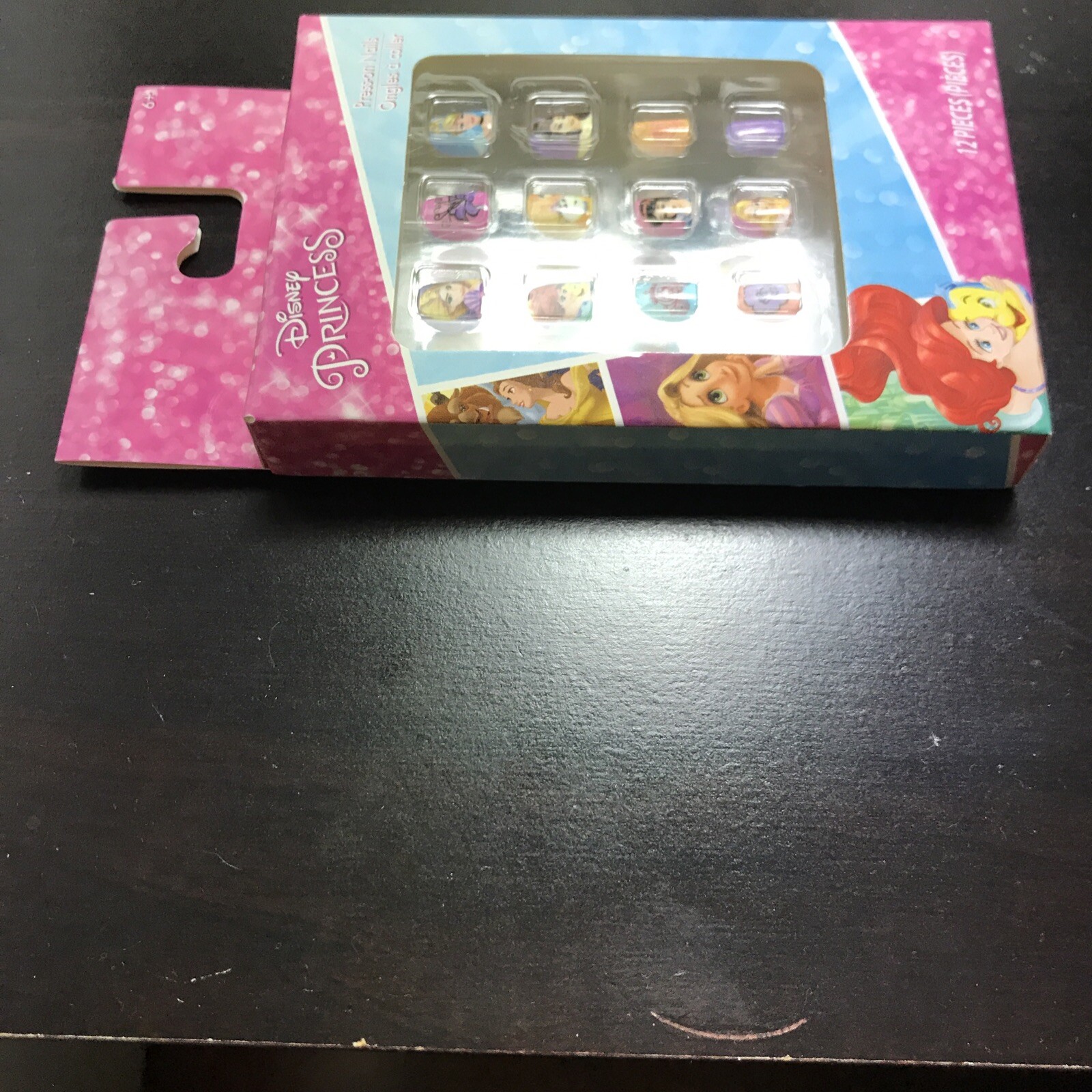 DISNEY PRINCESS GIRLS 12 PIECE PRESS-ON NAIL SET – NEW IN BOX