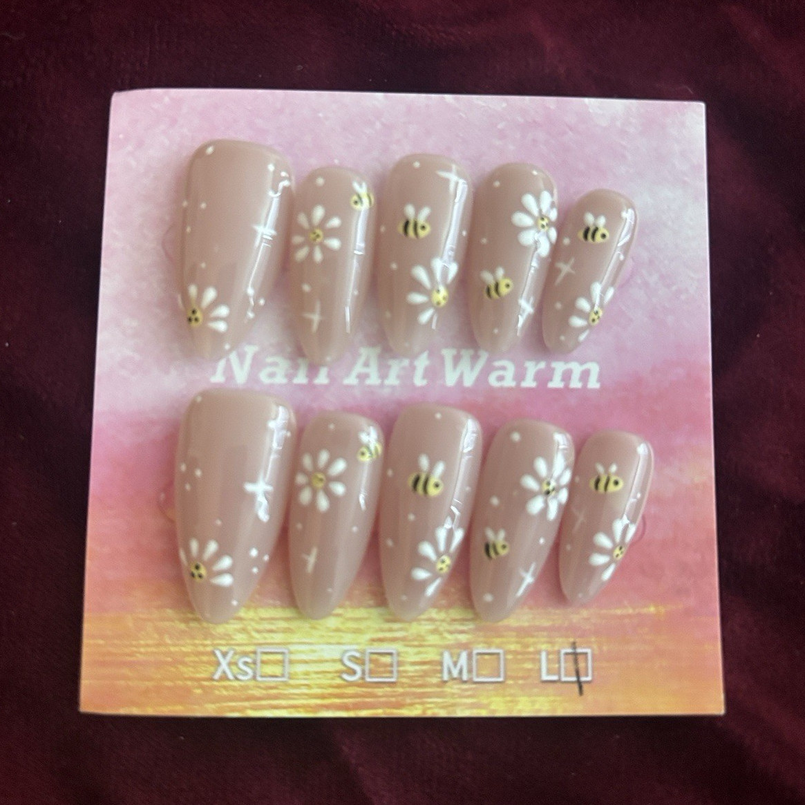 Press-On Nails Set Beige/White Shiny Bees Long Almond Full Cover Pre-Designed