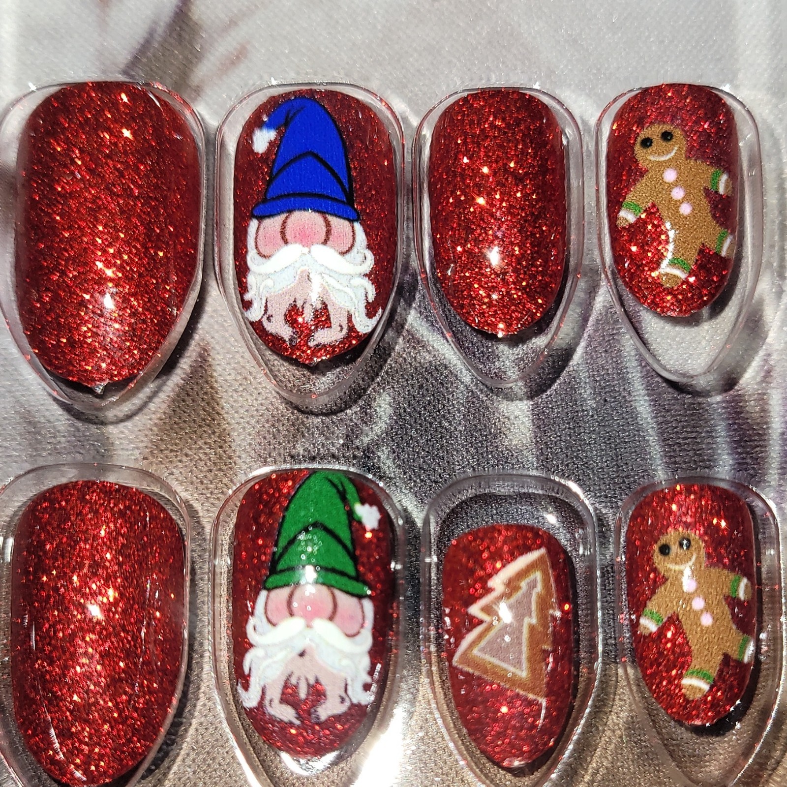 Pre-Designed Press-On Nails Short Oval Christmas Red Glitter Multicolor