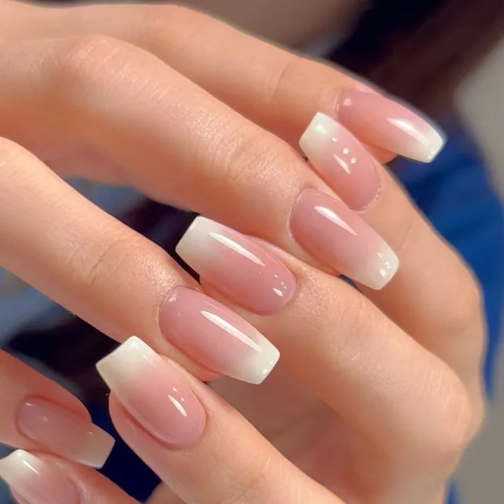 24Pcs Simple Square Head Fake Nail with Nude Design White Gradient French Press
