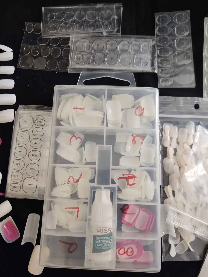 Huge lot of press on false fake nails and accessories
