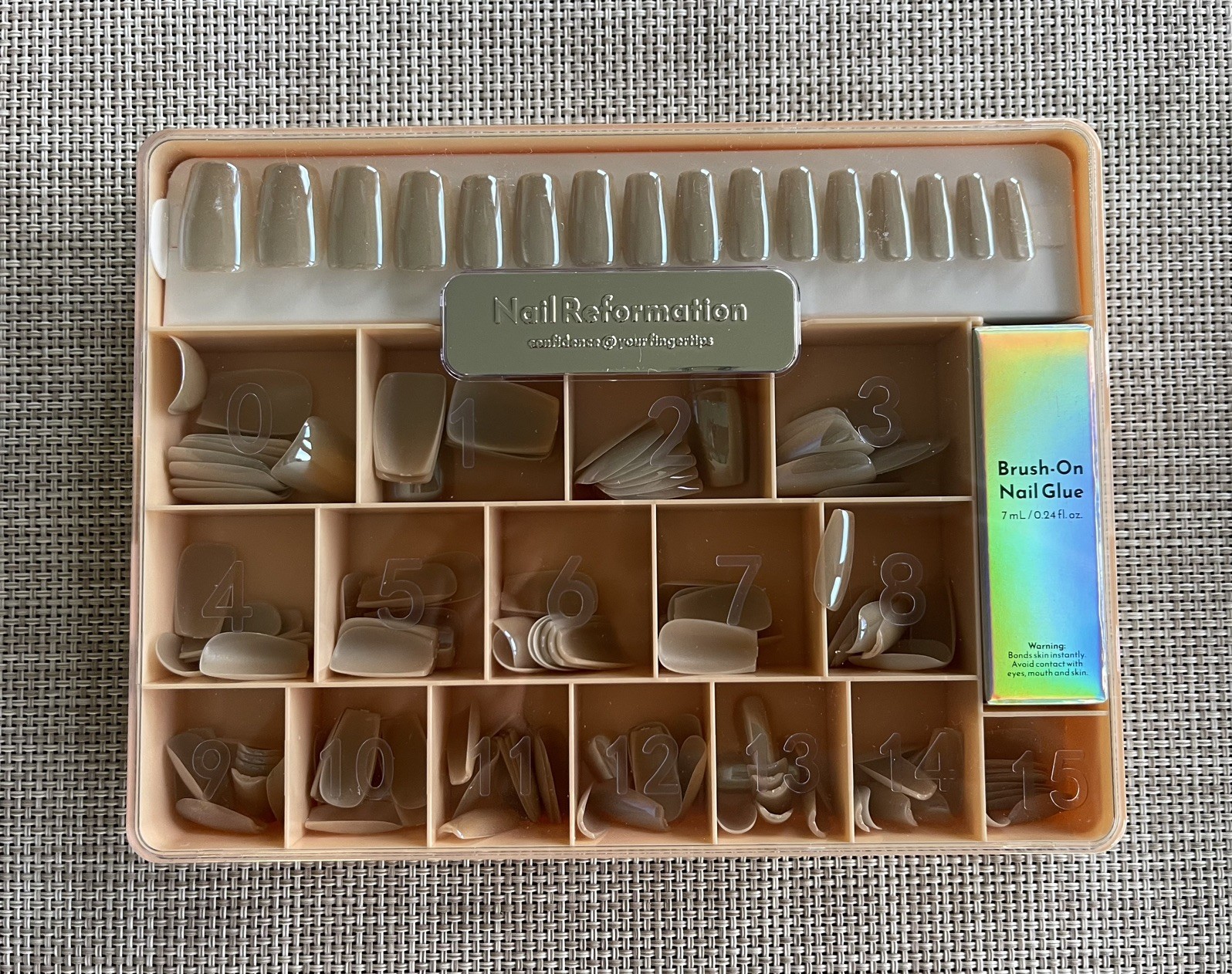 Nail Reformation Signature Nail Box Glazed Over 5 Sets of 32 Press-On Nails 160