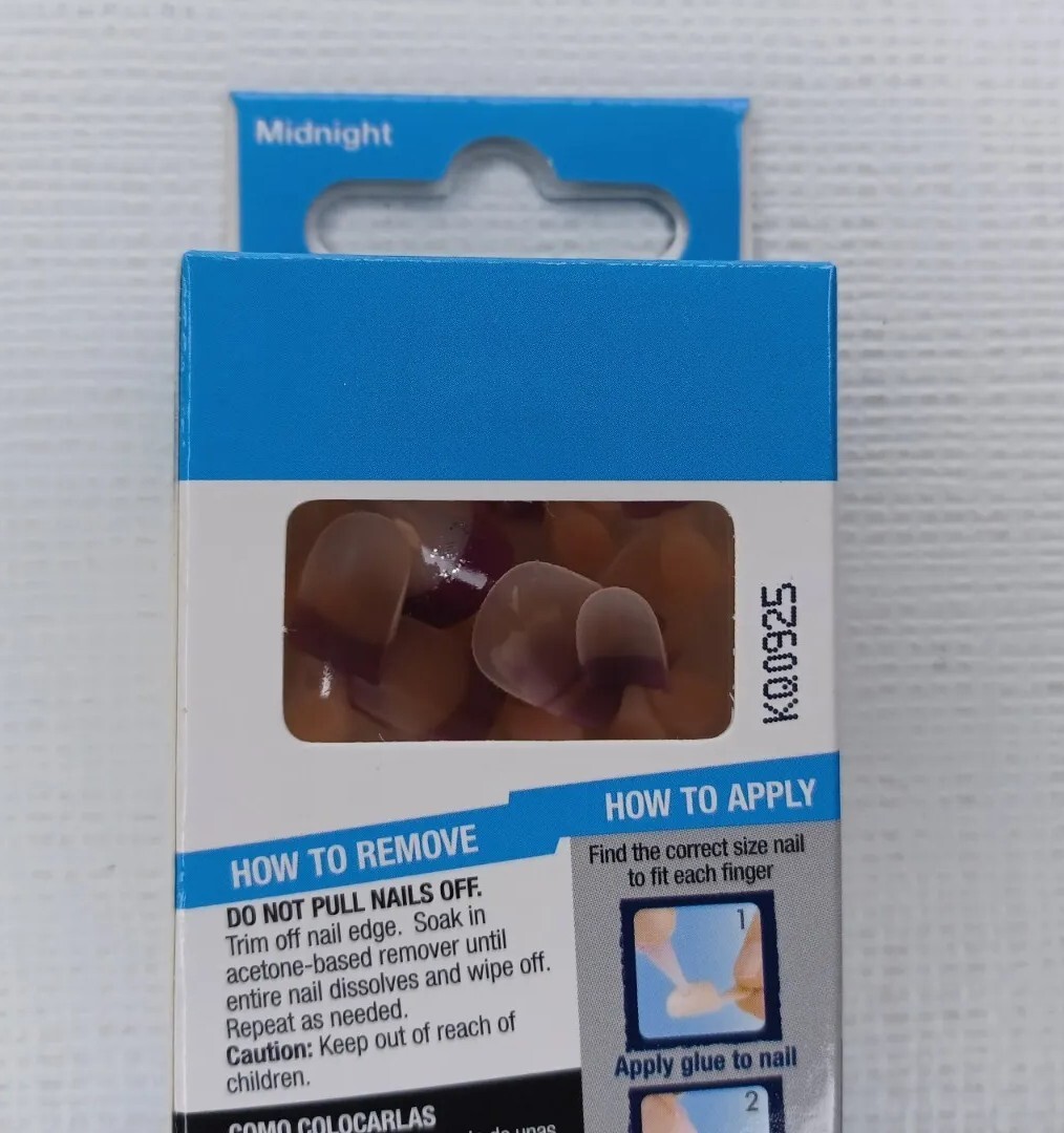 Broadway Nails Fashion Design Petites Glue on Nails Midnight Petite Length