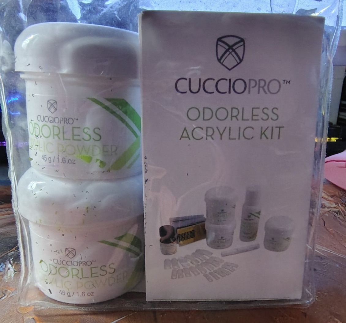 Cuccio PRO Odorless Acrylic Ultra Form Nail Kit Intermediate B33