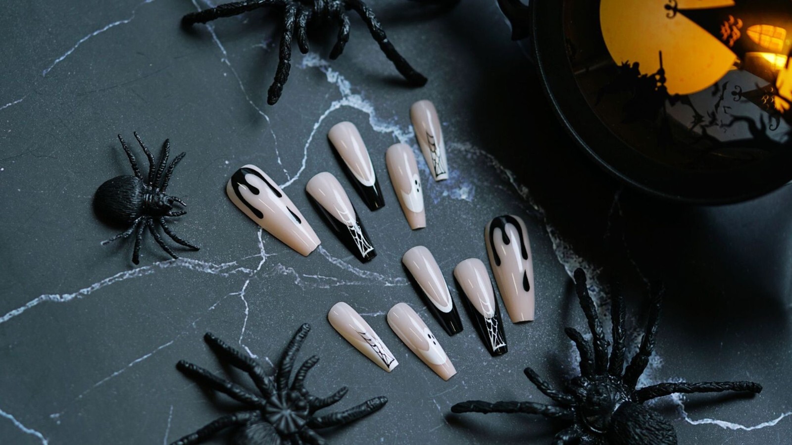 New Year Almond Nails Yellow and green Wearable Nail Tips, 24 Pieces, Gift