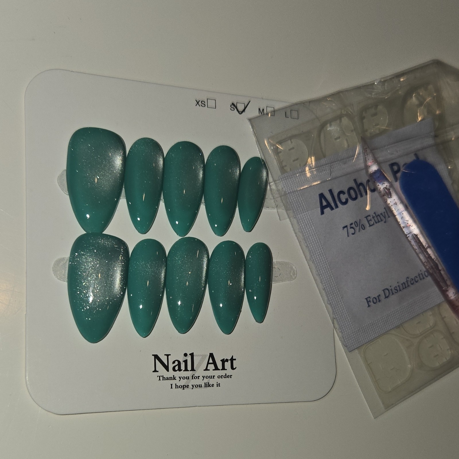 Nail Art Shiny Teal Almond Short Press-On Nails Set Full Cover Self-Adhesive
