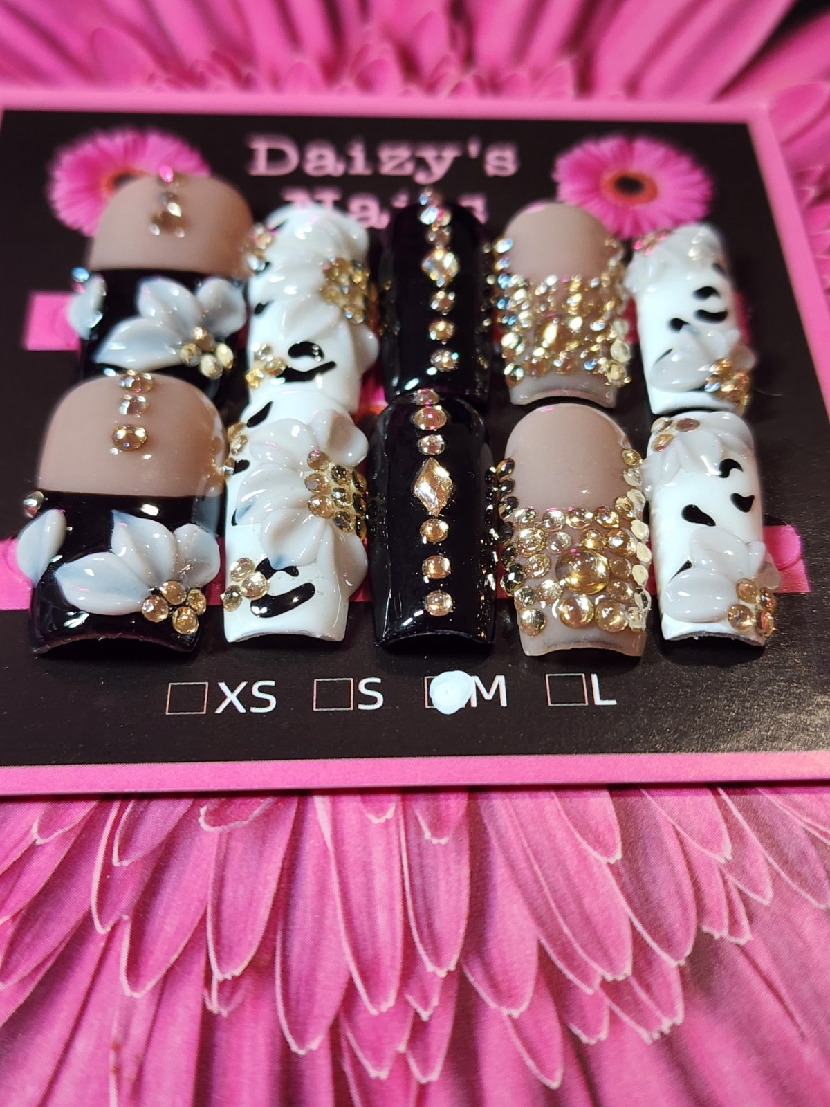 Medium Size Black White Shiny 3D Floral Nail Set Handmade Square 2.5 Cm Length