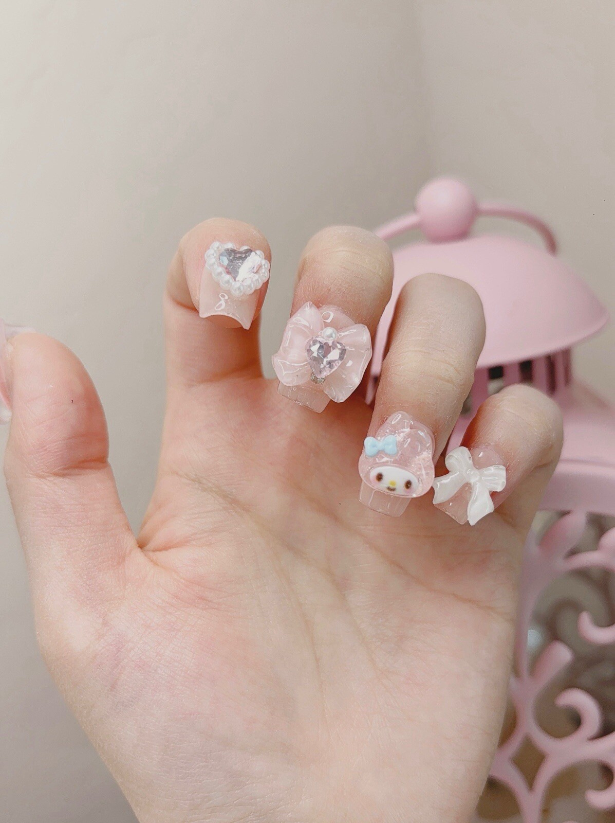 Short Pink Press-On Nail （#002）with Glitter and Bowknot Patterns
