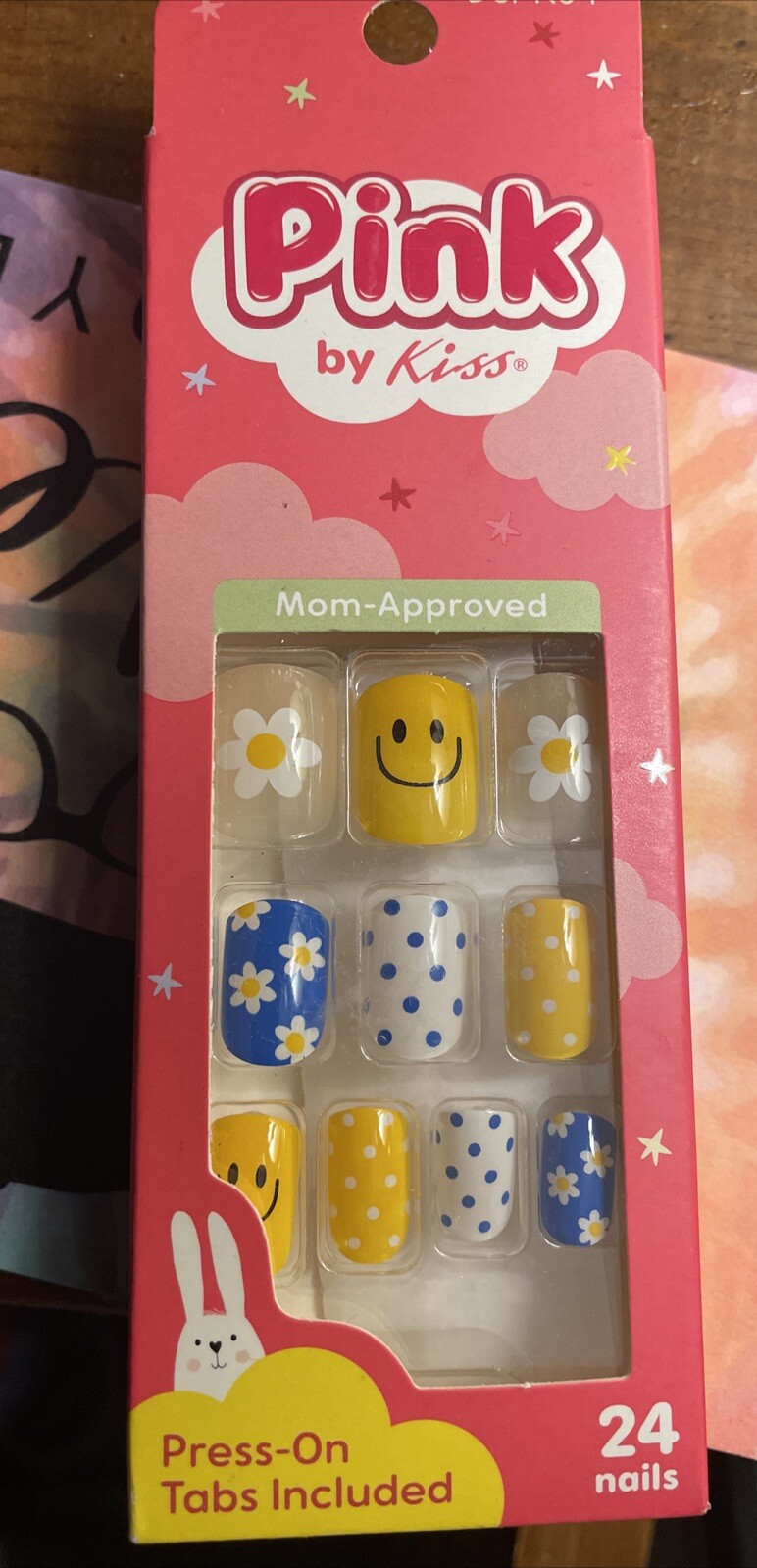 Kiss By Pink Press-on Nails Short Scoville Blue @ White Daisy~Yellow Smiley Face