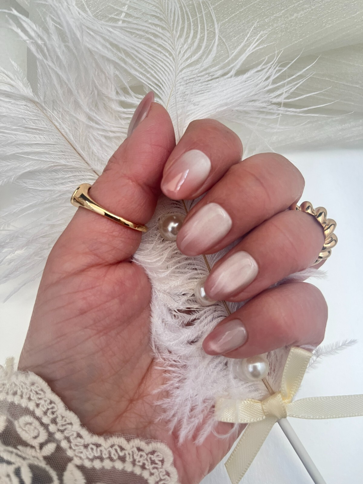 10pcs Handmade Light-Pink Gradient Cat-Eye Press On Nails, Medium Oval, SML