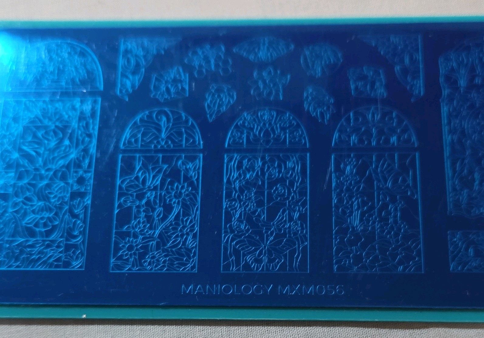 HTF Maniology nail stamping plates MXM055 MXM056 Set Stained Glass Window Animal