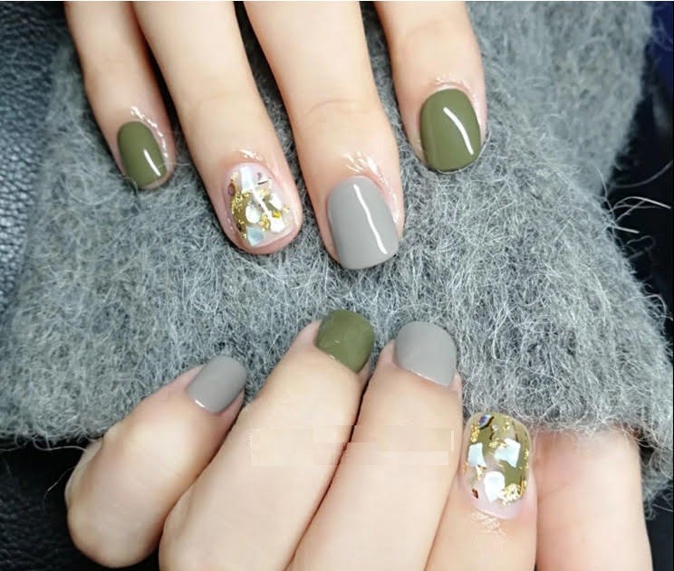 4g 3D Nail Art Sea Shell Flake Mermaid Abalone Sequins Powder Glitter Decoration