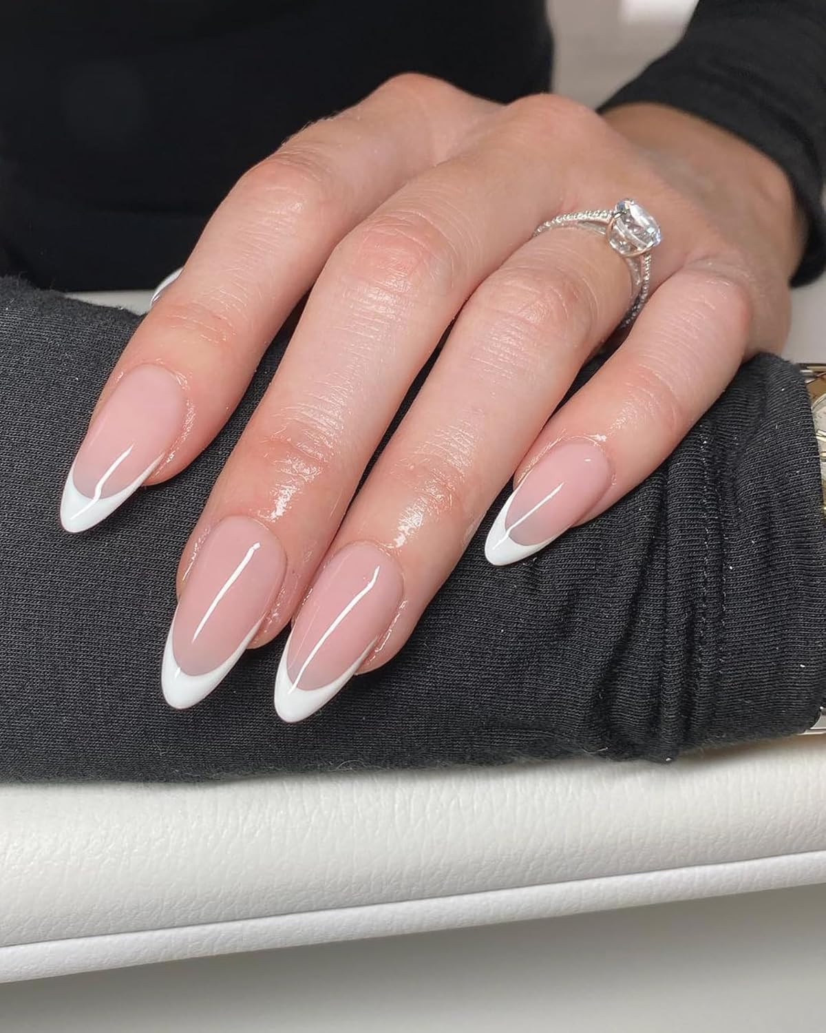 120Pcs White French Tip Press on Nails Almond Shape Fake Nails, Full Cover Gloss