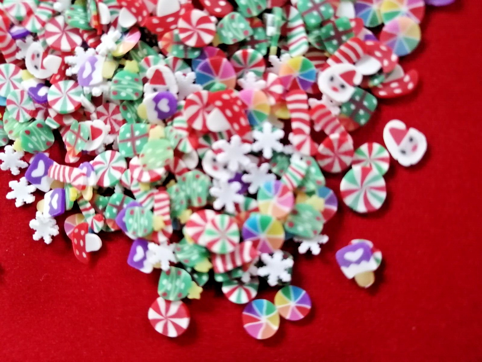 Fimo Clay Xmas Santa Snowman Gingerbread Rudolf Snowflake Cane Tiny 3D Nail Art