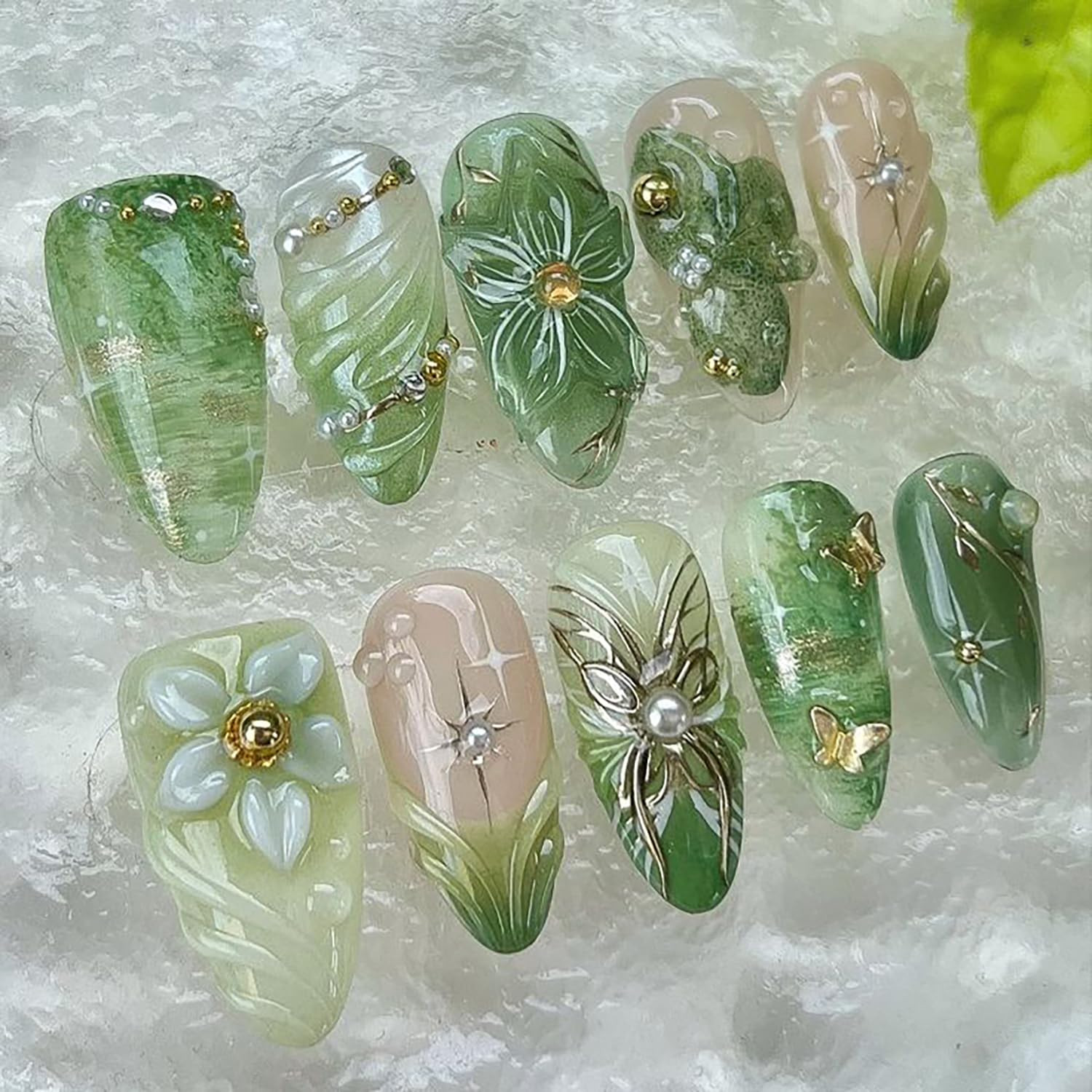 30Pcs Green Press on Nails Medium Almond Fake Nails with 3D Pearl Gold Beads Des